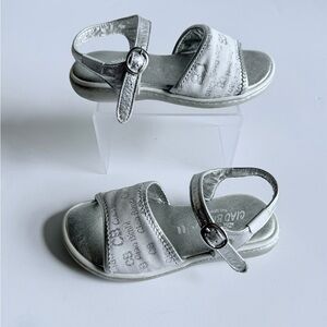 Ciao Bimbi Silver Leather Girls Sandals Size EU 27 CB Logo Straps Buckle Italy